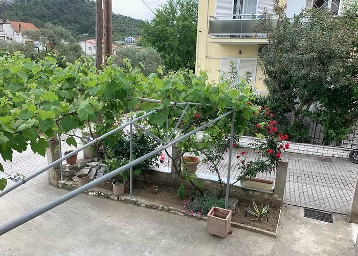 Apartment Rania House *